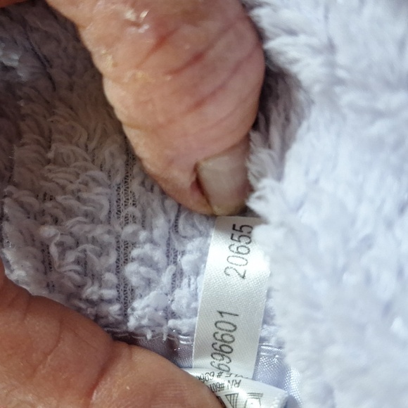 Oscar de la Renta violet S/M house coat/ robe - Picture 8 of 11